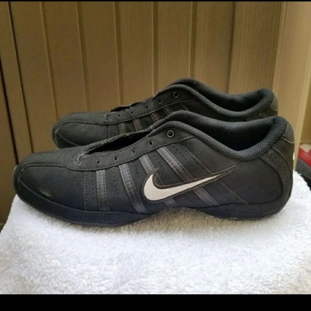 Nike Women's Mystique